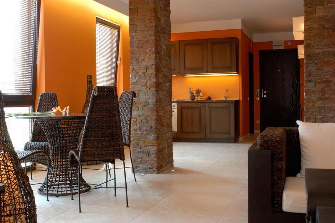 Apartments Oasis Vip Club Slântsjev Brjag Eksteriør bilde